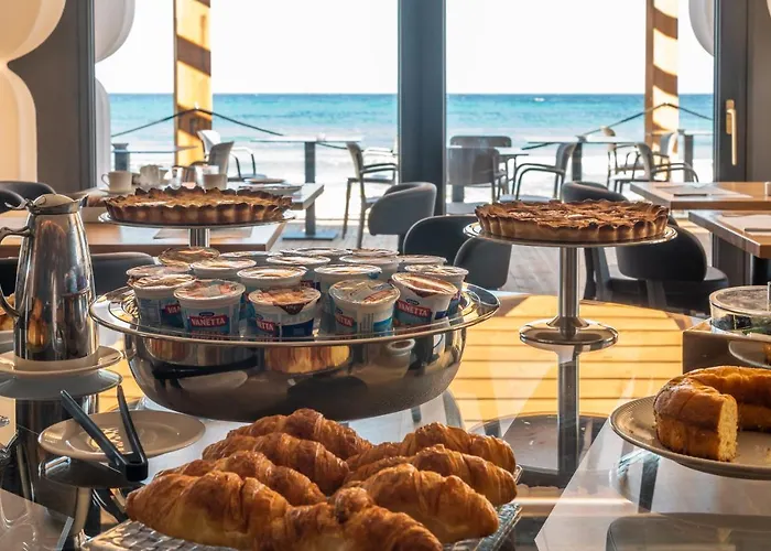 酒店 Punta Tipa 4*